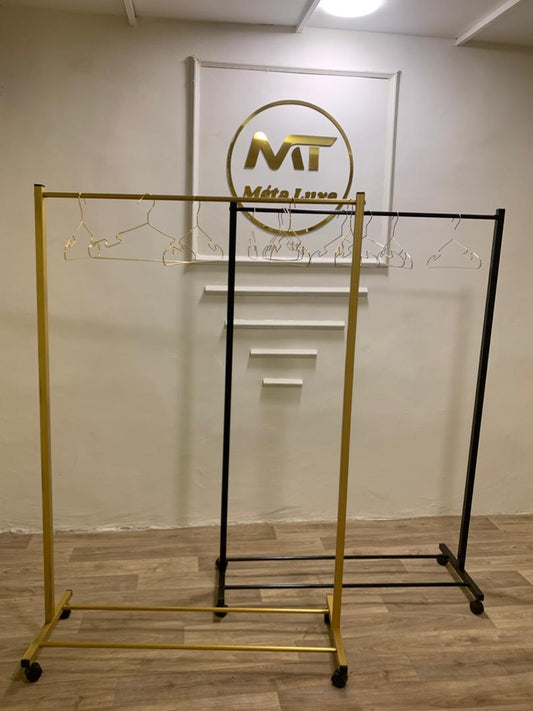 رف تنظيم الملابس العصري